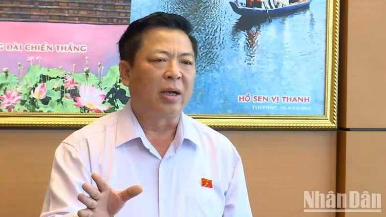 Đại biểu Trần Hồng Minh, Bí thư Tỉnh ủy, Trưởng đoàn Đại biểu Quốc hội tỉnh Cao Bằng.