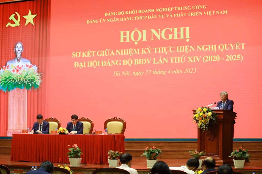 Đảng ủy Ngân hàng TMCP Đầu tư và Phát triển Việt Nam (BIDV) tổ chức Hội nghị Sơ kết giữa nhiệm kỳ thực hiện Nghị quyết Đại hội Đảng bộ BIDV lần thứ XIV (2020-2025). Ảnh:https://bidv.com.vn