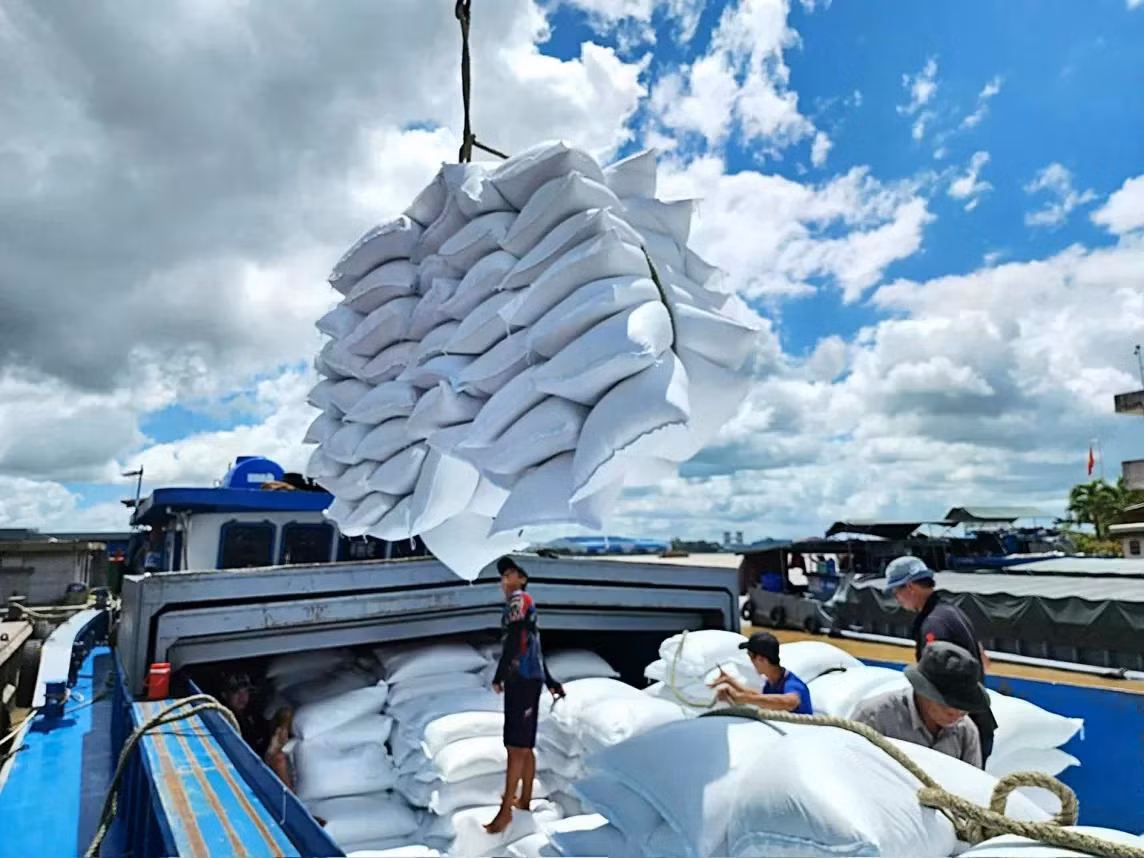 Xuất khẩu gạo sang thị trường Trung Quốc 7 tháng năm 2024 đạt 130,8 triệu USD, giảm mạnh 68,4% so với cùng kỳ năm ngoái