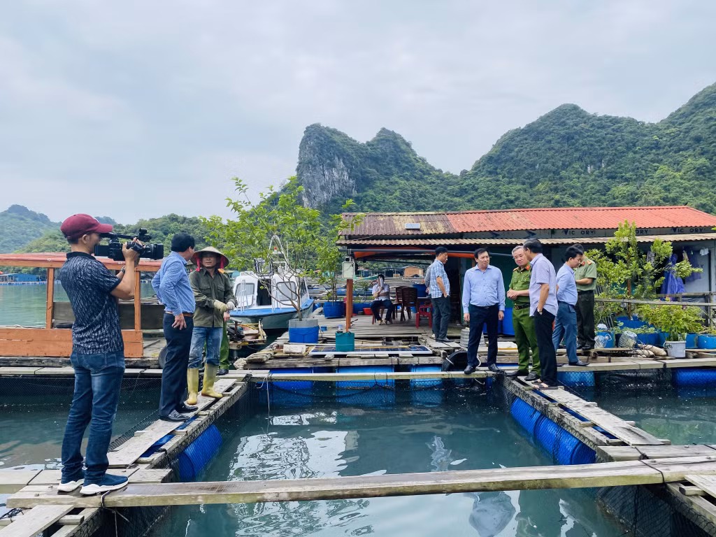 Các hộ dân nuôi thủy sản được xắp xếp vào đúng vùng nuôi thủy sản theo quy hoạch của huyện.