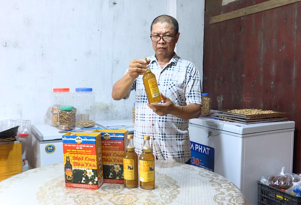 Sản phẩm OCOP mật ong Tiên Yên của HTX Khai thác, chế biến mật ong Tiên Yên.