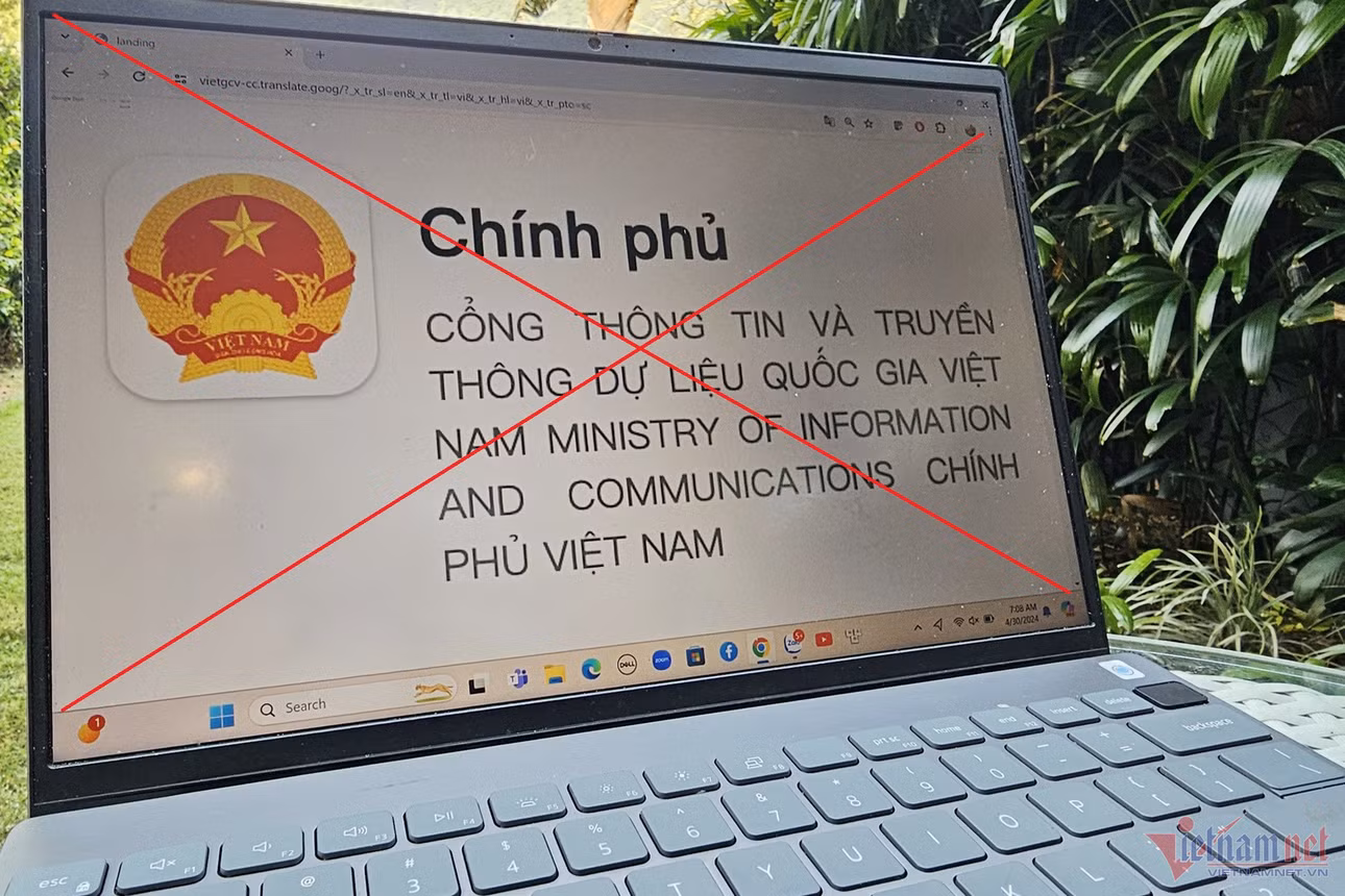 Giao diện trang web giả mạo cổng thông tin của Bộ TT&amp;TT, được các đối tượng thiết lập nhằm lừa người dùng tải, cài đặt ứng dụng có chứa mã độc. Ảnh: NS