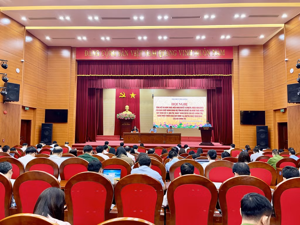 Quang cảnh hội nghị.