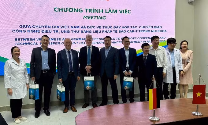 Đoàn chuyên gia Đại học Wuerzburg về thăm và làm việc tại BV Nhi TƯ Hà Nội tháng 3/2023 . Ảnh: NVCC