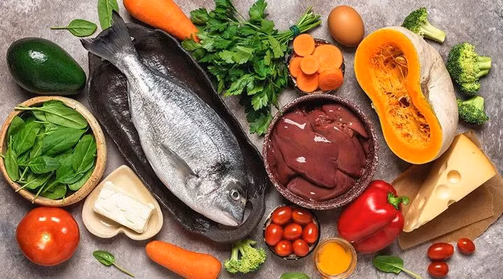Thực phẩm là nguồn bổ sung vitamin an toàn và hiệu quả để cải thiện khô mắt.
