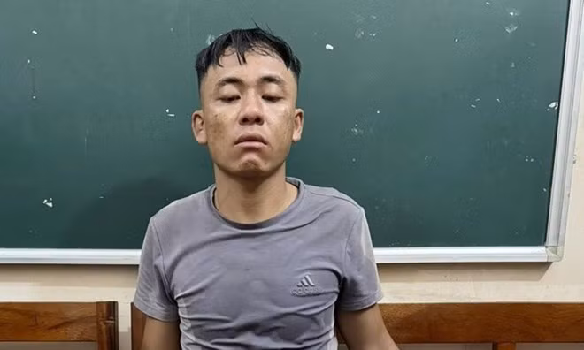 Đối tượng buôn ma túy Hà Văn Duẩn tại cơ quan công an. Ảnh: Công an Nghệ An