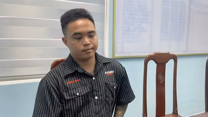 Nguyễn Văn Nghĩa giả làm cán bộ công an để lừa đảo, chiếm đoạt tài sản của chị V. - Ảnh: PHAN BÉ