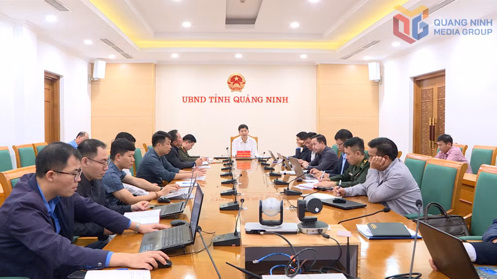 Phó Chủ tịch UBND tỉnh Nguyễn Văn Công chỉ đạo các sở, ngành, địa phương khẩn trương triển khai nhiệm vụ chống khai thác IUU.