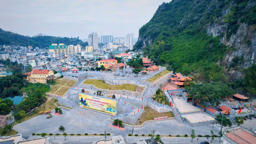 Đầu năm 2024, Dự án đầu tư xây dựng quảng trường, cây xanh và hạ tầng kỹ thuật khu văn hoá núi Bài Thơ - Mở rộng, tu bổ, tôn tạo đền Đức Ông Trần Quốc Nghiễn được triển khai. Dự án được thực hiện bằng nguồn tiền công đức và các khoản huy động xã hội hóa hợp pháp khác trên nguyên tắc tôn trọng tổng thể cũ với các yếu tố về ranh giới, vị trí các di tích gốc, không gian cảnh quan kiến trúc. Đến nay, sau gần 2 năm thi công, dự án đã hoàn thành nhiều hạng mục quan trọng.