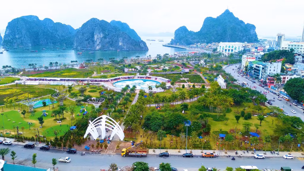 Các tuyến đường xung quanh khu vực Công viên hoa Hạ Long sẽ được đỗ xe miễn phí trong thời gian diễn ra chợ hoa Xuân (Ảnh do đơn vị cung cấp)