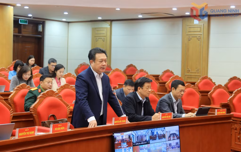 Đồng chí Nguyễn Đức Thành, Phó Chủ tịch Thường trực HĐND tỉnh, phát biểu tại hội nghị.