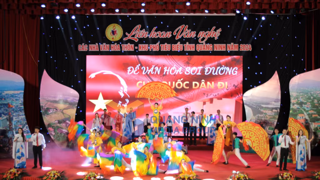 2024-08_Liên hoan văn nghệ các nhà văn hoá thôn - khu phố văn hoá tiêu biểu năm 2024 - Phần thi của nhà văn hóa khu phố 6, phường Thanh Sơn, TP Uông Bí. Ảnh: Phạm Học