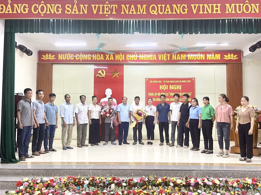 Ra mắt CLB Nông dân với pháp luật tại thôn Đồng Tán, xã Minh Cầm (huyện Ba Chẽ).