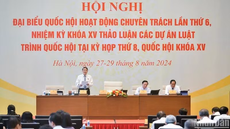 Phó Chủ tịch Quốc hội Nguyễn Đức Hải điều hành nội dung thảo luận về dự án Luật Thuế giá trị gia tăng (sửa đổi) sáng 29/8.