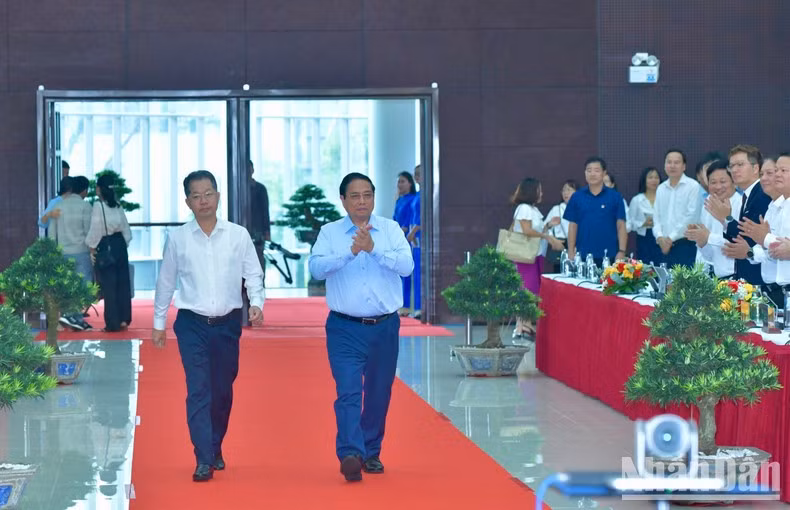 Thủ tướng Phạm Minh Chính tới dự và chủ trì Hội nghị. (Ảnh: THANH GIANG)