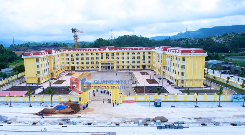 Trường THPT Ngô Quyền đã sẵn sàng đưa vào sử dụng trước thềm năm học mới 2024-2025. Ảnh: Hoàng Nga