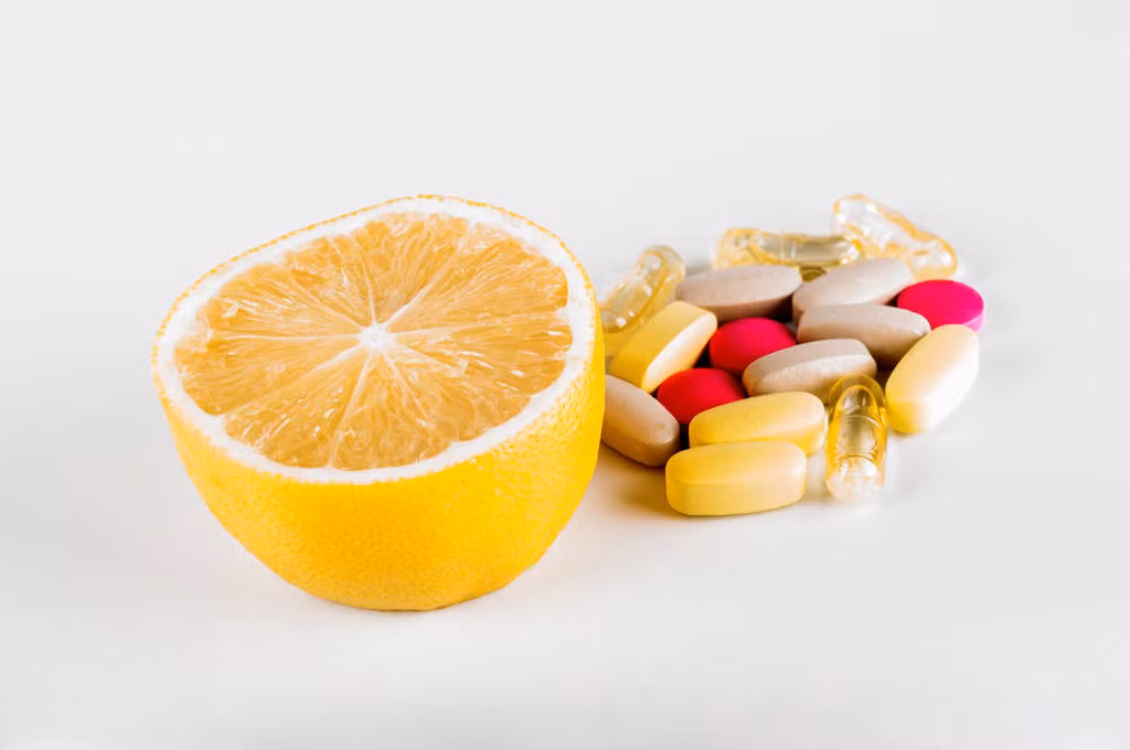 Nhìn chung, uống vitamin hàng ngày là an toàn nếu bác sĩ hoặc dược sĩ khuyên dùng.