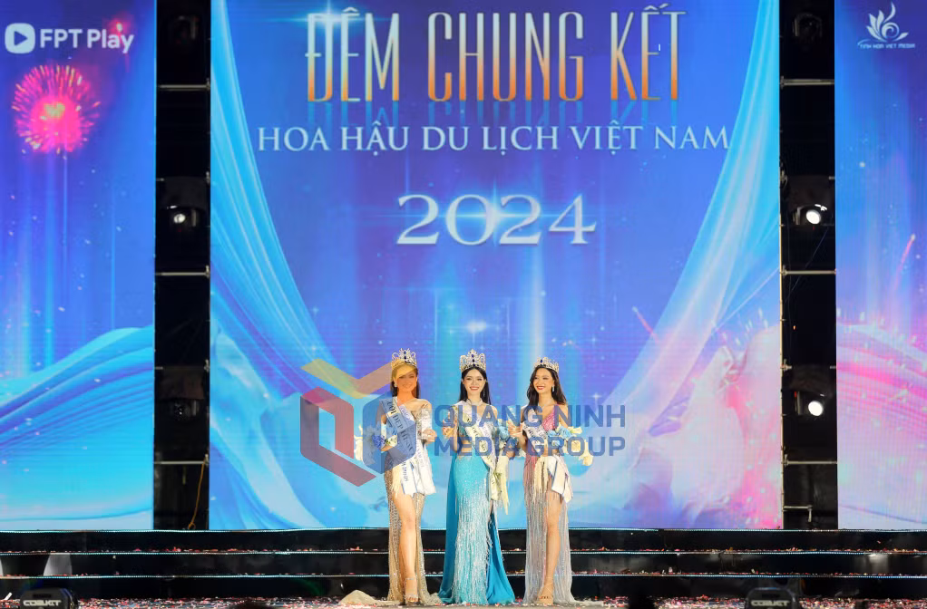 2024-07_ Vòng Chung kết cuộc thi Hoa hậu Du lịch Việt Nam 2024 - Tốp 3 người đẹp đoạt ngôi vị cao nhất của cuộc thi Hoa hậu Du lịch Việt Nam 2024. Ảnh: Minh Hà