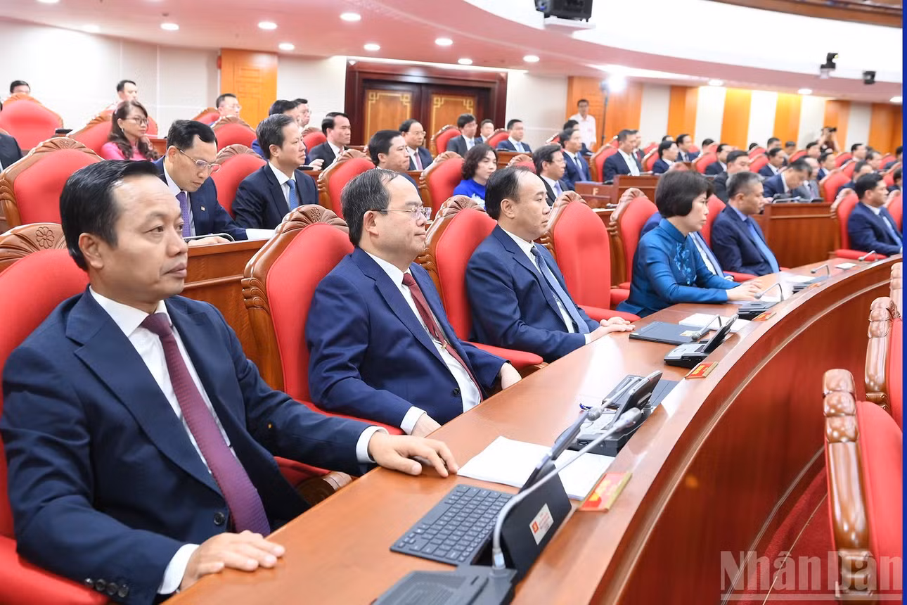 Các đại biểu dự phiên bế mạc hội nghị.