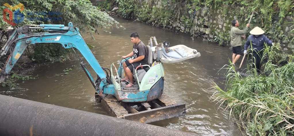 Nạo vét khơi thông suối Sẹc Lồ, phường Hà Tu, tháng 7/2026.