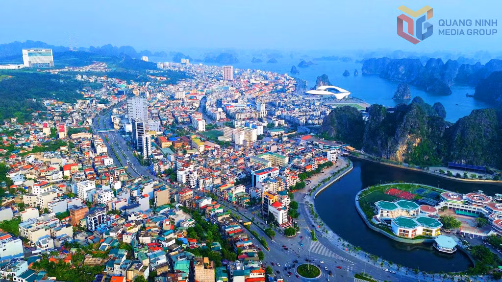 Quảng Ninh ngày càng vươn mình phát triển mạnh mẽ, trở thành một trong những cực tăng trưởng năng động của đất nước.