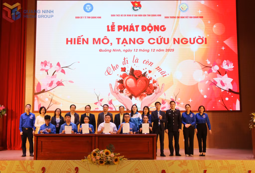  Lễ phát động “Hiến mô, tạng cứu người” năm 2025 do Đoàn Thanh niên Sở Y tế và Đoàn Thanh niên Trường Cao đẳng Việt - Hàn Quảng Ninh phối hợp tổ chức.