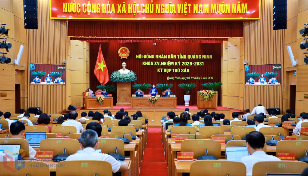Quang cảnh phiên bế mạc Kỳ họp thứ 6, HĐND tỉnh khóa XV.
