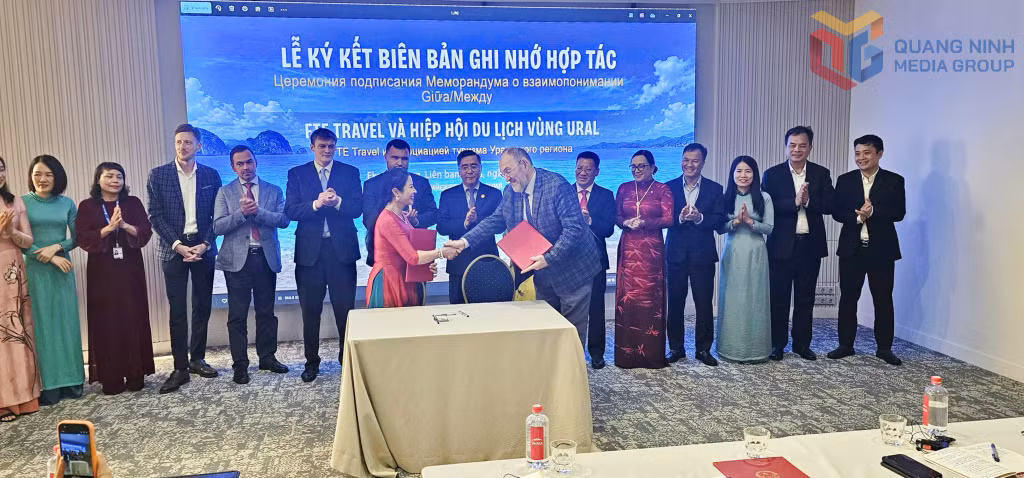 Đồng chí Nguyễn Chí Thành, Ủy viên BTV Tỉnh ủy, PCT Thường trực Ủy ban MTTQ Việt Nam tỉnh Quảng Ninh chứng kiến Lễ ký kết ghi nhớ hợp tác giữu doanh nghiệp Quảng Ninh và doanh nghiệp Nga