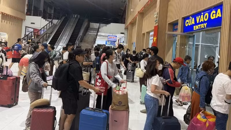 Đường sắt đang dần lấy lại vị thế trong ngành vận tải khi được nhiều người dân lựa chọn khi di chuyển.