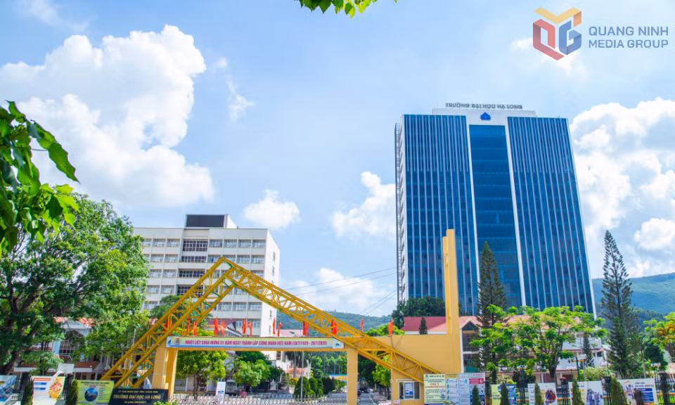 Trường Đại học Hạ Long tuyển sinh 2.959 chỉ tiêu ở 22 ngành đào tạo.
