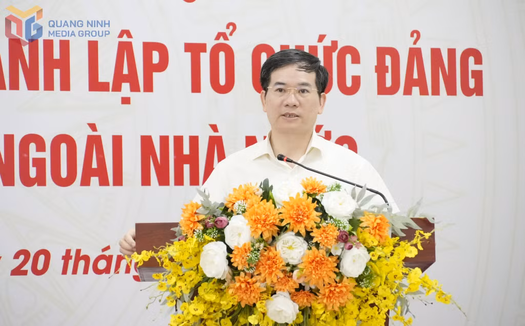 Đồng chí Vũ Quyết Tiến, Phó Bí thư Tỉnh ủy, Chủ tịch Ủy ban MTTQ tỉnh, Trưởng Ban Chỉ đạo xây dựng tổ chức Đảng doanh nghiệp ngoài nhà nước tỉnh, phát biểu chỉ đạo tại hội nghị.