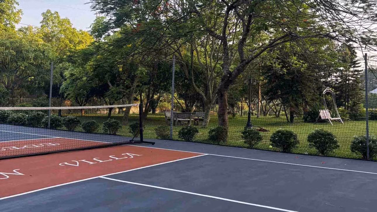 Du lịch nghỉ dưỡng mới, nhiều cơ sở lưu trú đầu tư sân pickleball. Ảnh: Huyền Trang