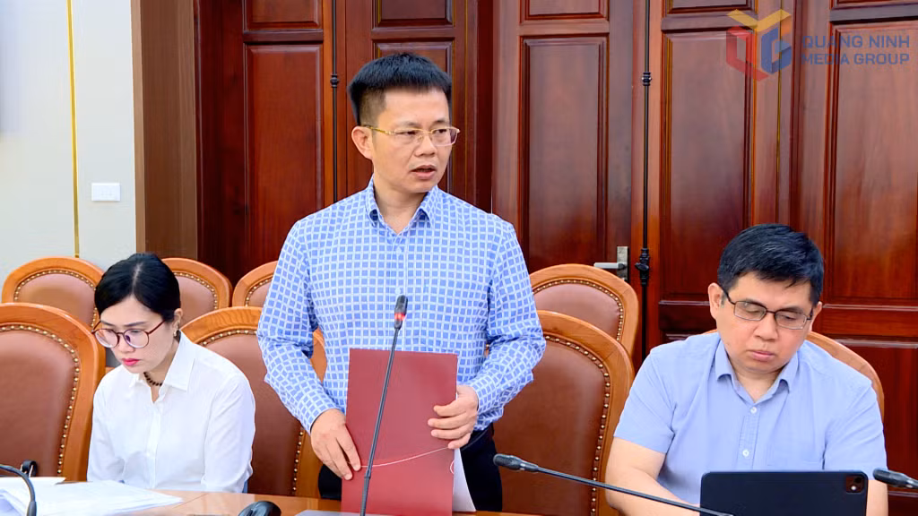 Các đại biểu tham gia ý kiến vào 2 dự án luật.