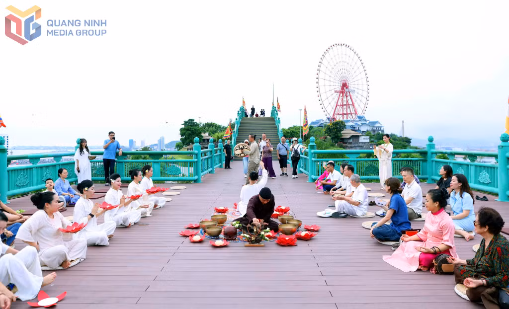 Hành trình còn kết nối với các cảnh điểm, thắng cảnh quanh khu vực, tăng sự trải nghiệm cho du khách.