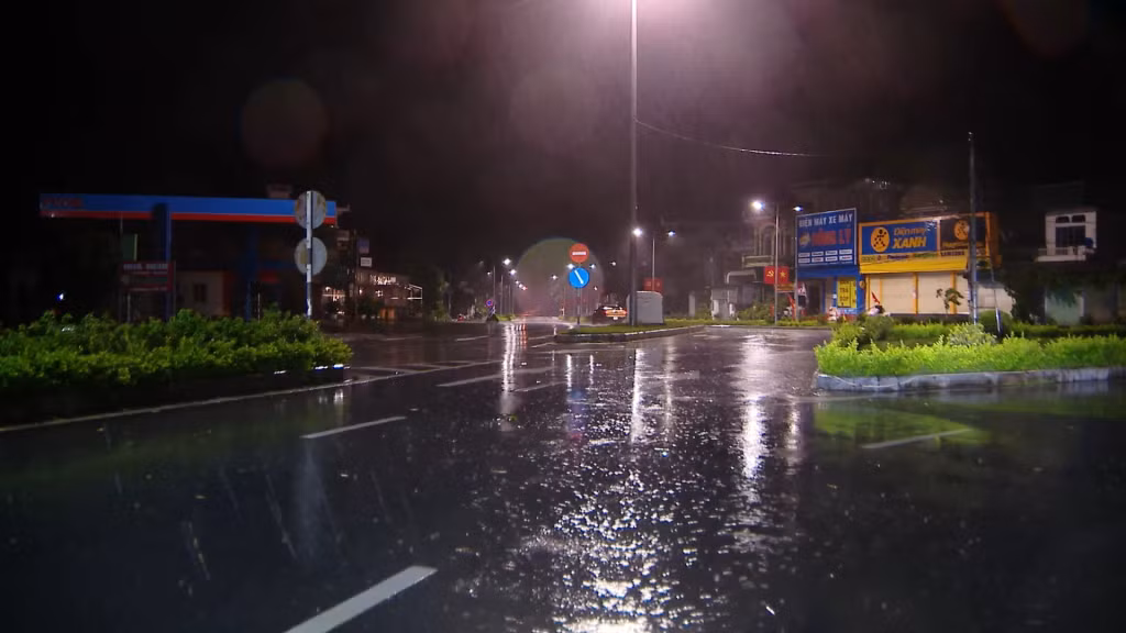 Trước diễn biến phức tạp của hoàn lưu mưa sau bão, Đầm Hà và các địa phương không chủ quan, tiếp tục theo dõi sát tình hình, sẵn sàng kịp thời xử lý tình huống phát sinh, bảo đảm an toàn cho người dân sau bão.