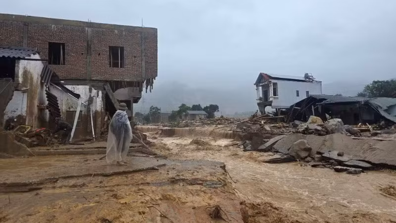 Lũ quét tàn phá tại xã Mường Than.