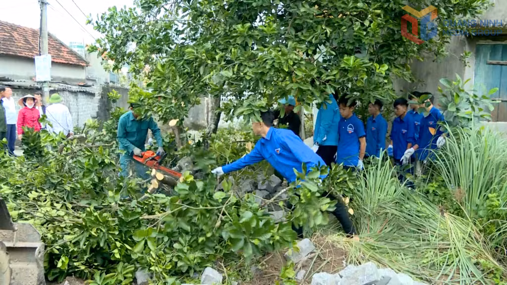 Các Dự án nâng cấp, chỉnh trang đô thị thực hiện đến đâu được nhân dân trong phường Đông Mai hiến đất, vật kiến trúc, ngày công để thi công đến đó.