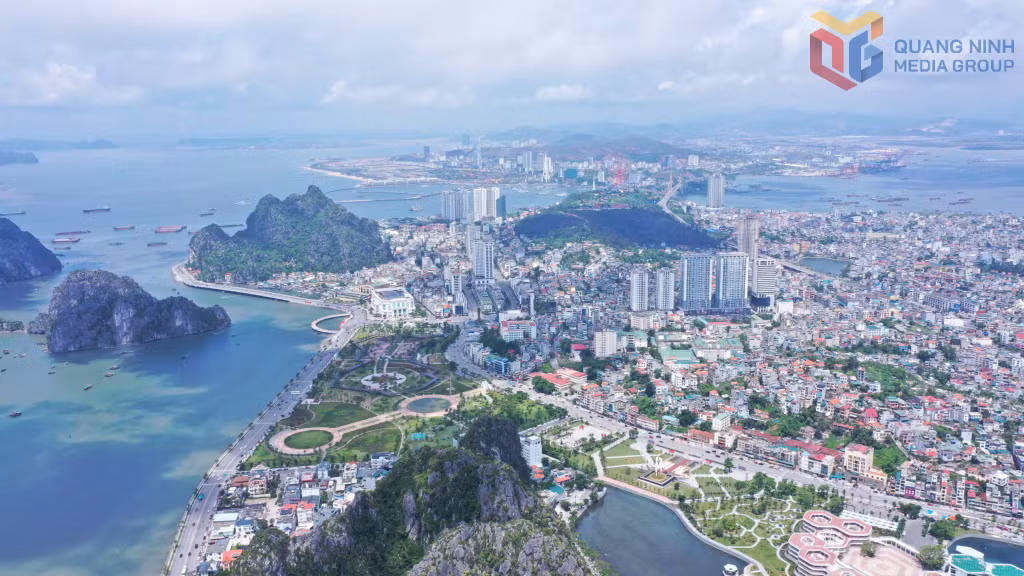 Quảng Ninh duy trì sức hút du lịch với mức tăng trưởng ấn tượng năm 2025.