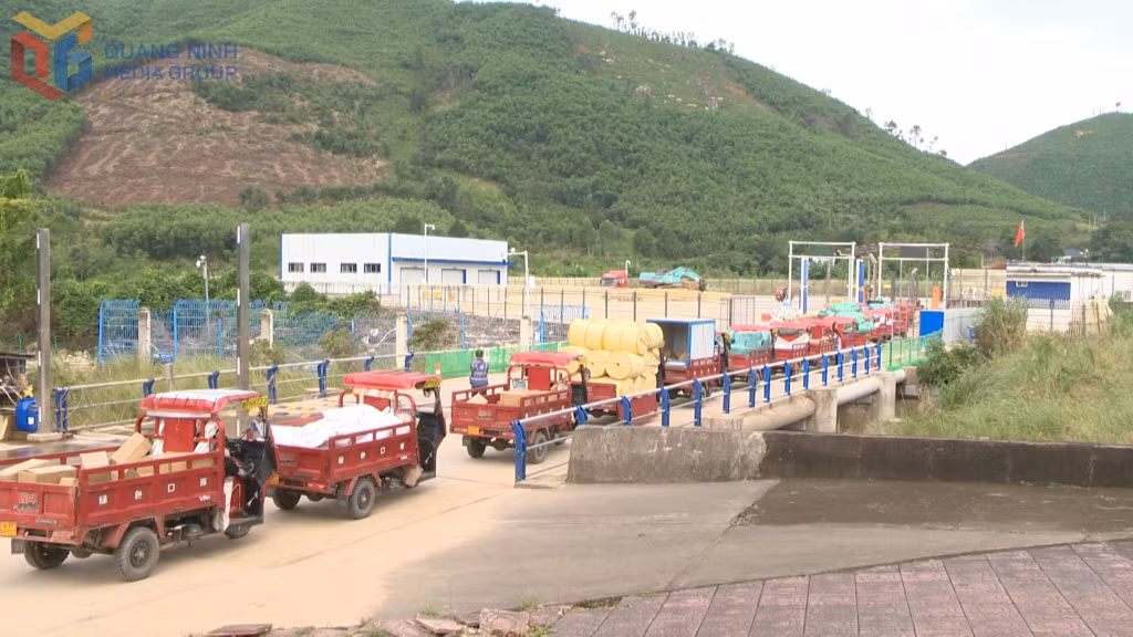 Hàng hóa được lực lượng chức năng tạo điều kiện thuận lợi để thông quan.