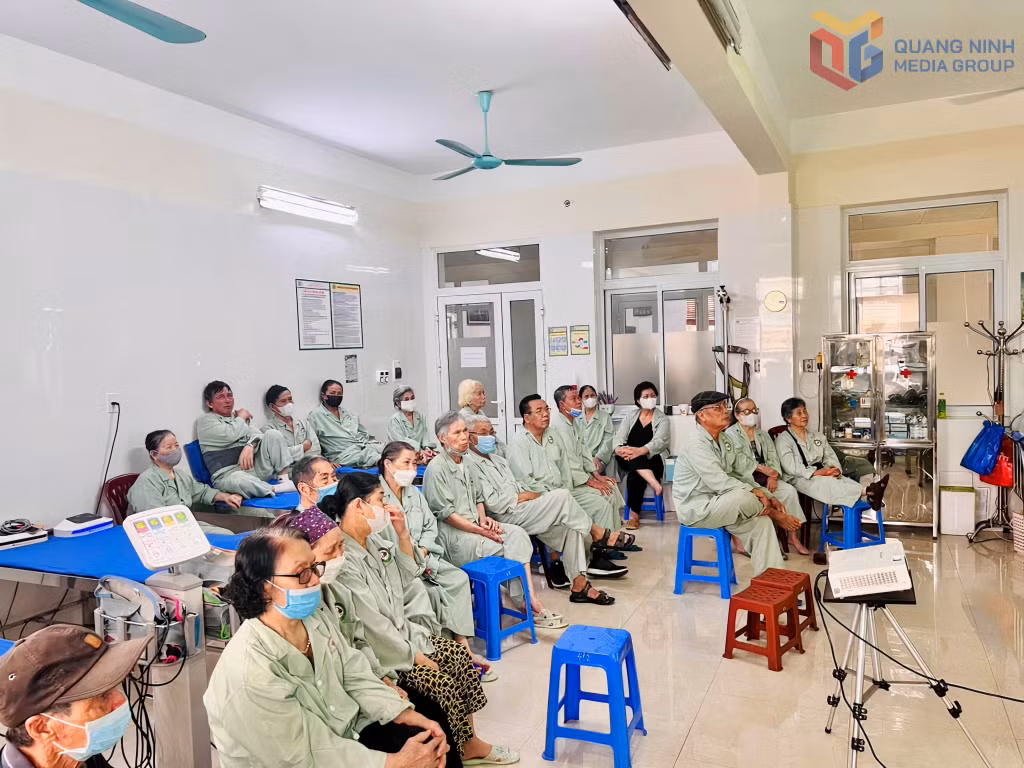Truyền thông giáo dục sức khỏe về bệnh lý tăng huyết áp tại Bệnh viện Y dược cổ truyền Quảng Ninh.
