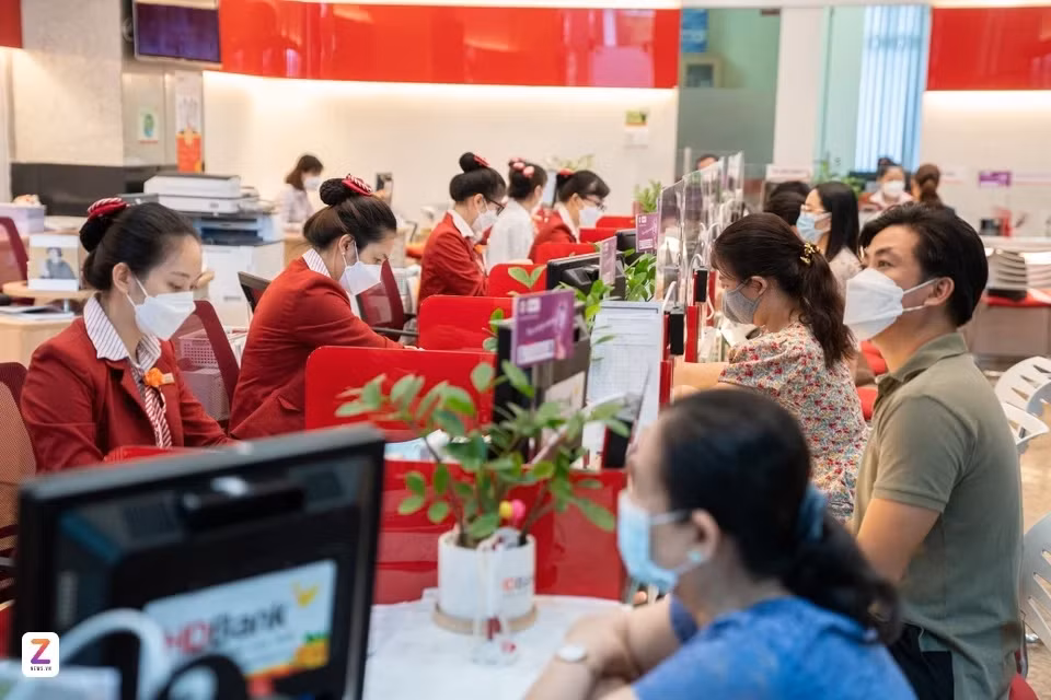 Lãi suất huy động đã rục rịch tăng từ tháng 10. Ảnh: Nam Khánh.