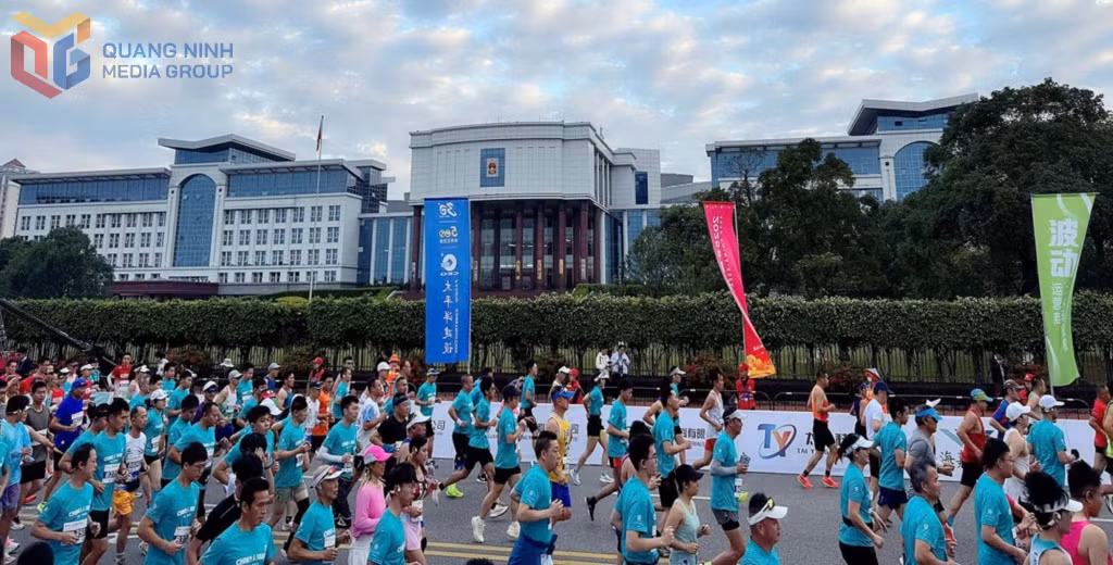 Các vận động viên tham gia Giải Marathon quốc tế Trung Quốc - ASEAN năm 2025. Ảnh: Đơn vị cung cấp