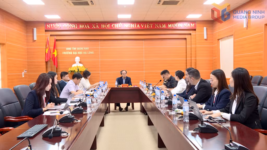 PGS. TS. Vũ Huy Thông, Trưởng Khoa Marketing, Đại học Kinh tế quốc dân, khẳng định Trường Đại học Hạ Long có đầy đủ điều kiện cần thiết cho việc mở mã ngành này.