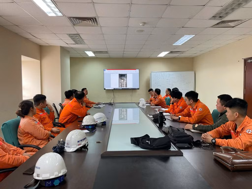 Hình ảnh: Buổi đào tạo diễn tập xử lý sự cố của ca vận hành.