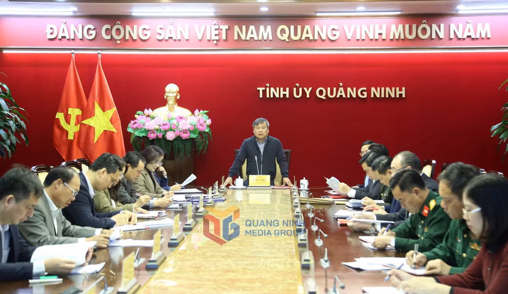 Đồng chí Vũ Đại Thắng, Ủy viên Trung ương Đảng, Bí thư Tỉnh ủy, kết luận hội nghị.