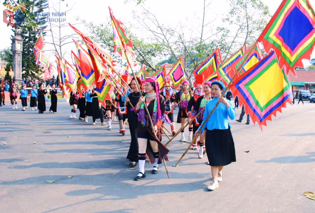Lễ hội đình Lục Nà được bảo tồn và phát huy. Ảnh: Nguyễn Dung