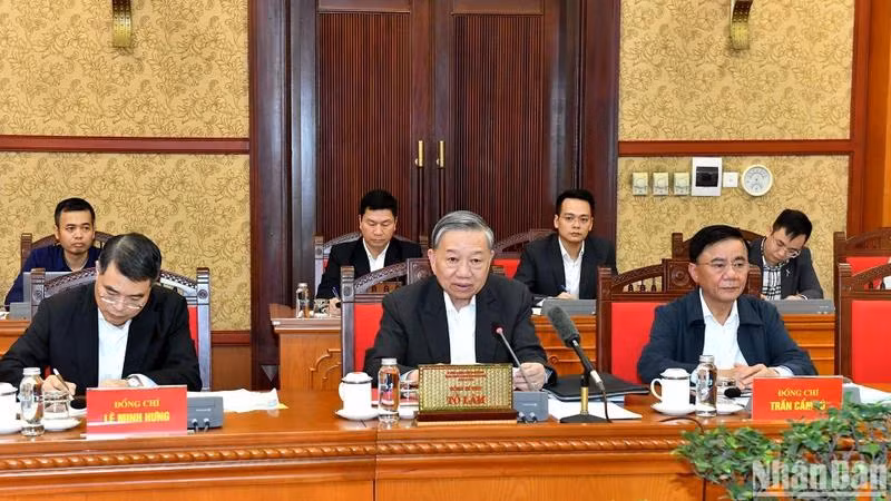 Tổng Bí thư Tô Lâm chủ trì Phiên họp thứ hai Ban Chỉ đạo Trung ương về phát triển khoa học, công nghệ, đổi mới sáng tạo và chuyển đổi số. (Ảnh: ĐĂNG KHOA)