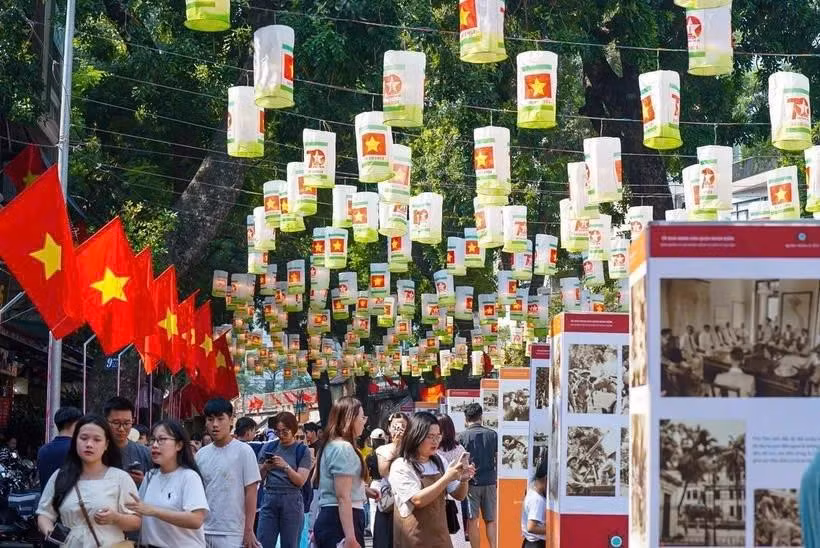 Lễ hội góp phần giới thiệu, quảng bá các điểm đến, sản phẩm, dịch vụ, quà tặng du lịch thương hiệu của Thủ đô Hà Nội. (Ảnh minh họa: TTXVN)