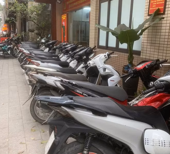 Xe máy trộm cắp bị thu giữ.