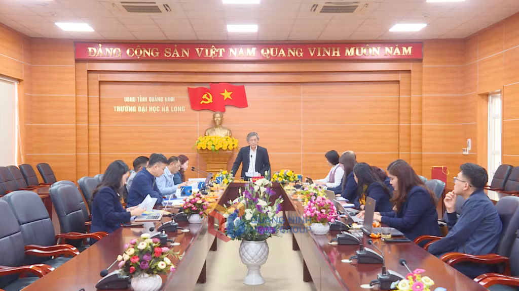 PGS.TS Lê Anh Tuấn, Vụ trưởng Vụ Đào tạo, Bộ VHTT&amp;DL, Chủ tịch Hội đồng thẩm định, đánh giá cao Đề án mở mã ngành Du lịch (Du lịch và Dịch vụ Hàng không), Trường Đại học Hạ Long.